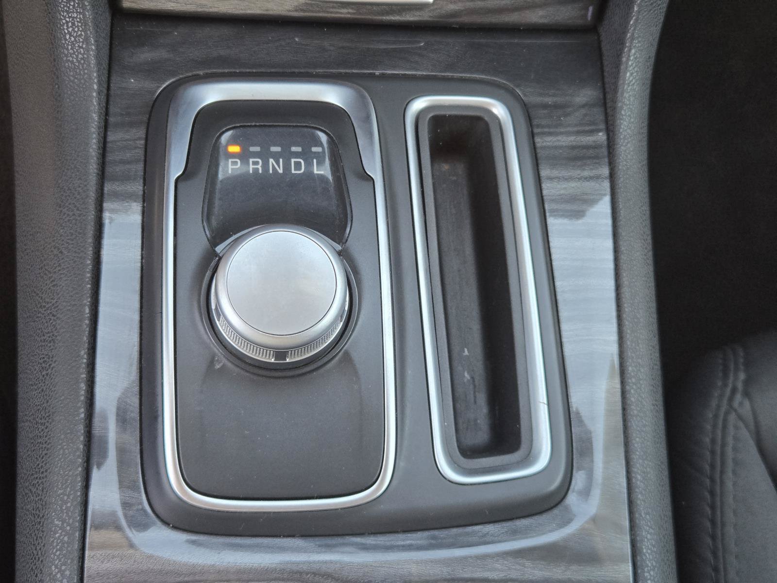 Used 2021 Chrysler 300 Touring w/ Sport Appearance Package RWD image 13