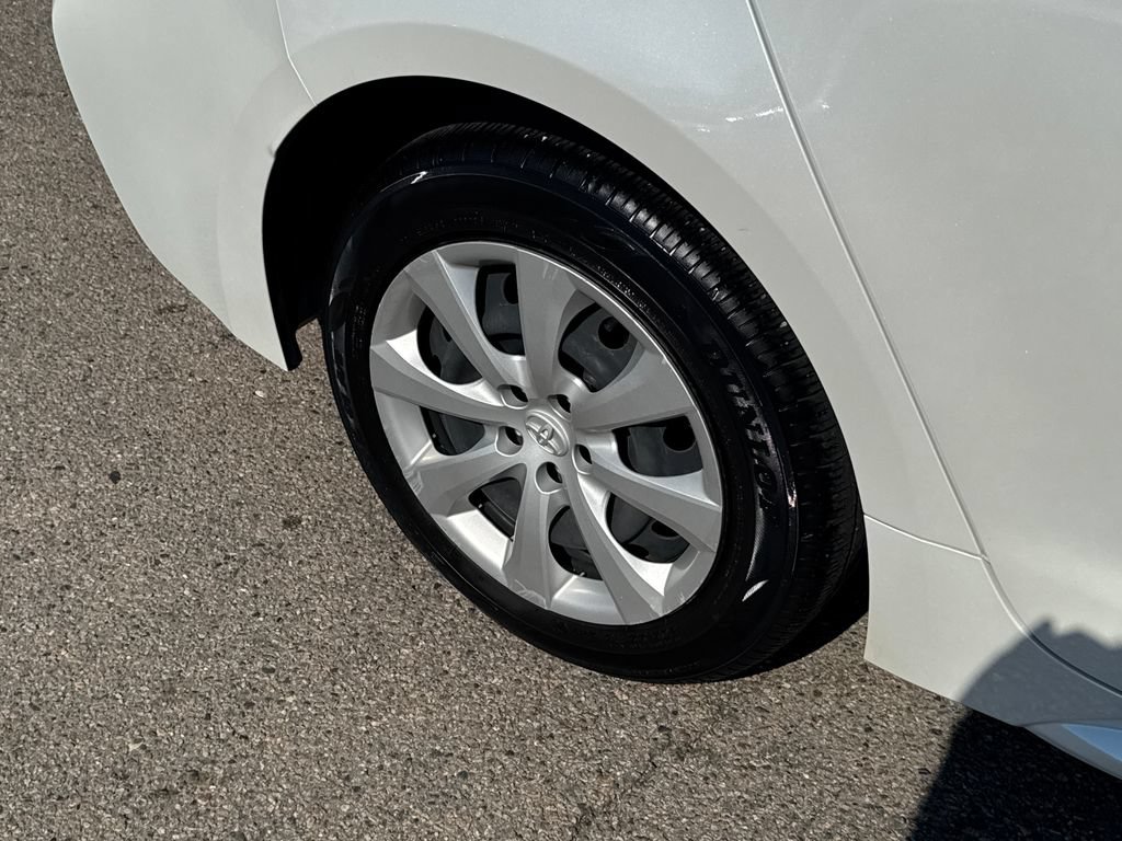 Used 2023 Toyota Corolla LE FWD image 42