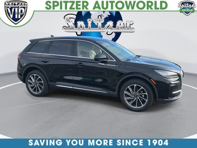 Used 2023 Lincoln Corsair AWD w/ Equipment Group 101A image 2