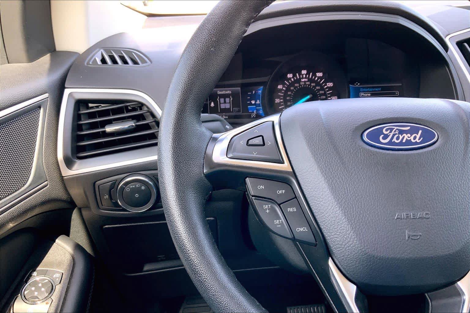 Used 2024 Ford Edge SEL AWD/4WD image 23
