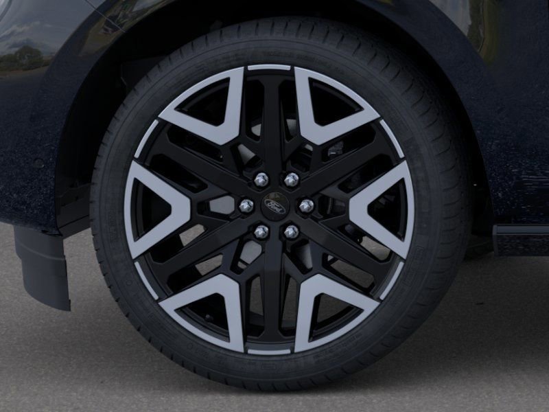 New 2025 Ford Expedition Platinum w/ Platinum Ultimate Package AWD/4WD image 19