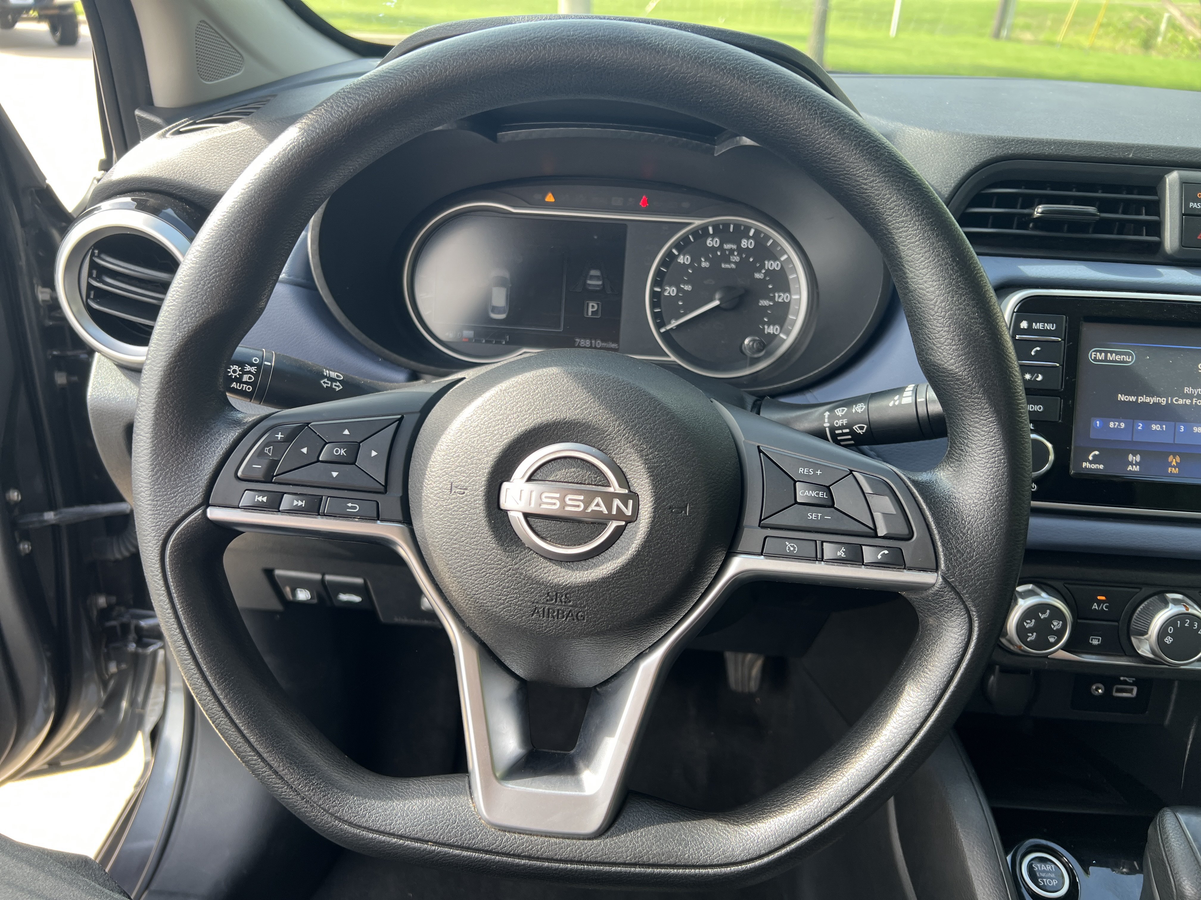 Used 2023 Nissan Versa SV FWD image 16