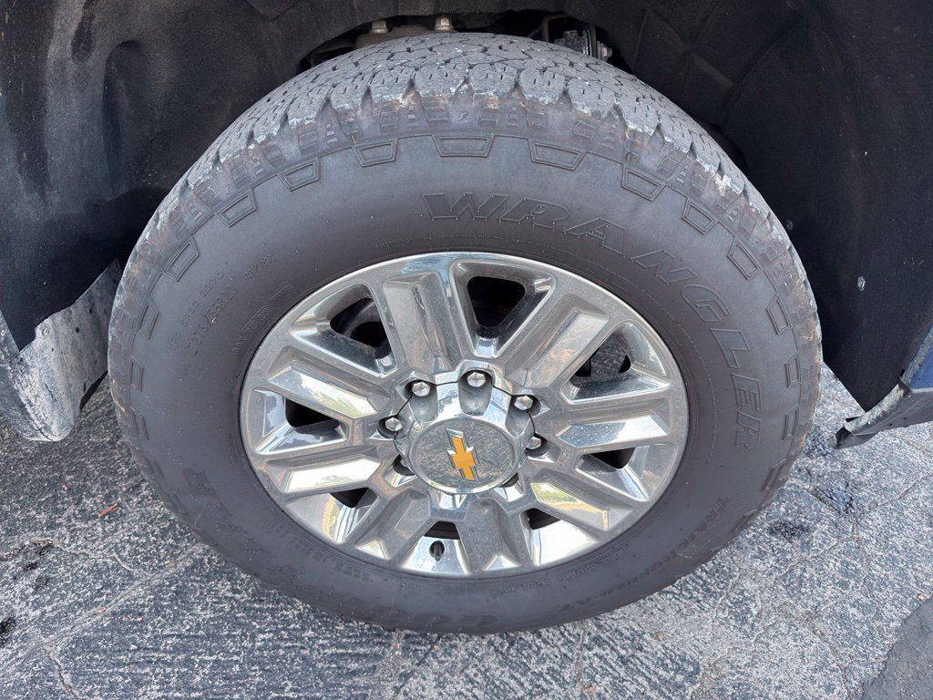 Used 2026 Chevrolet Silverado 2500 High Country w/ Technology Package AWD/4WD image 25