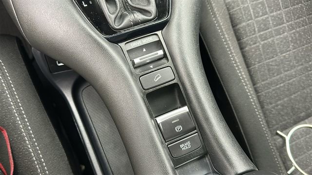 Used 2023 Honda HR-V LX image 18