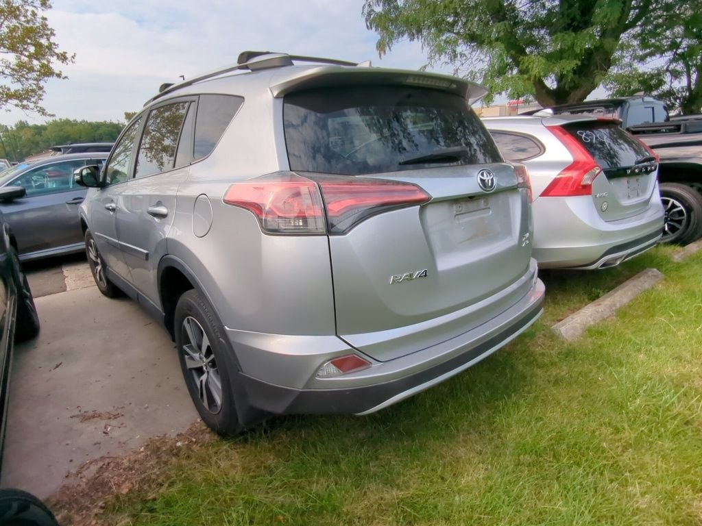 Used 2016 Toyota RAV4 XLE w/ Protection Package AWD/4WD image 4
