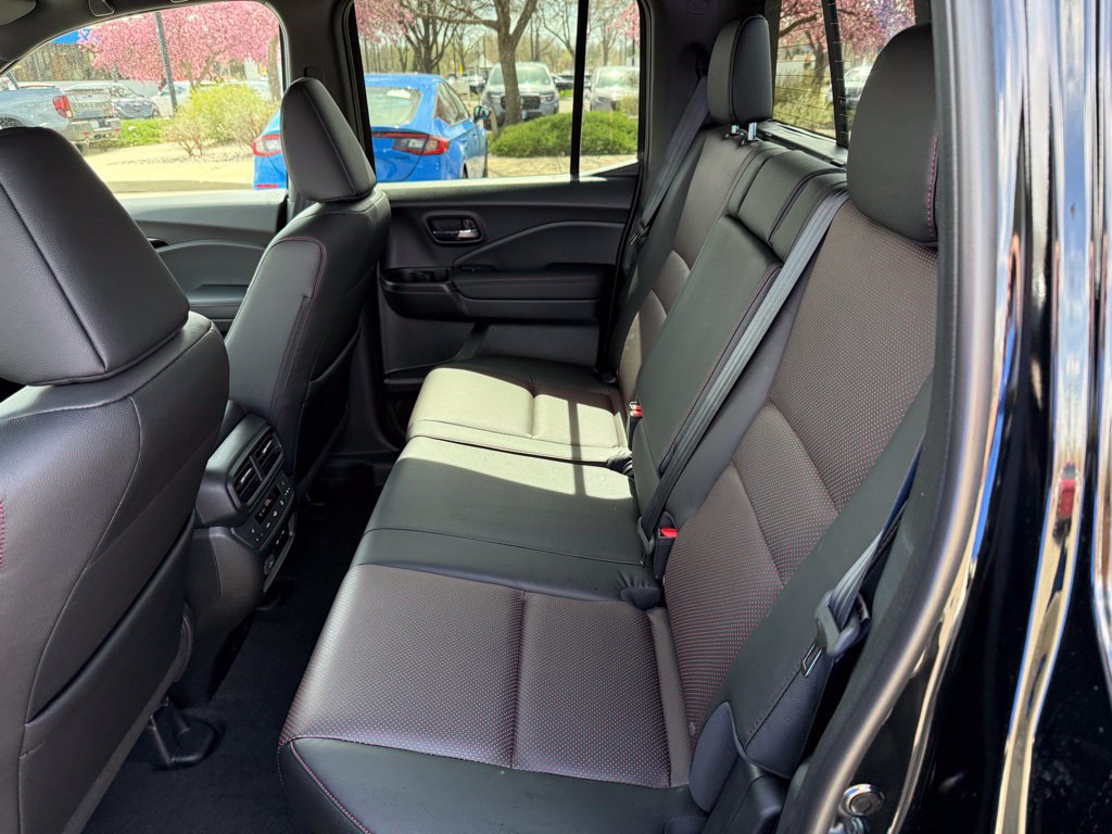 New 2026 Honda Ridgeline Black Edition image 15