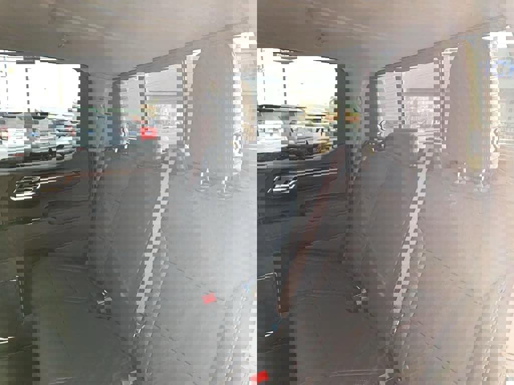 Used 2025 Chevrolet Silverado 1500 LT w/ Convenience Package II image 17