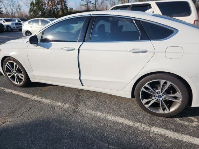 Used 2019 Ford Fusion Titanium image 14