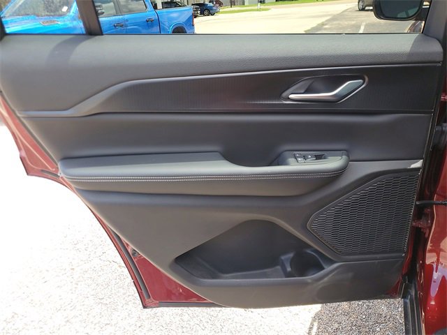 Used 2024 Jeep Grand Cherokee L Laredo image 16