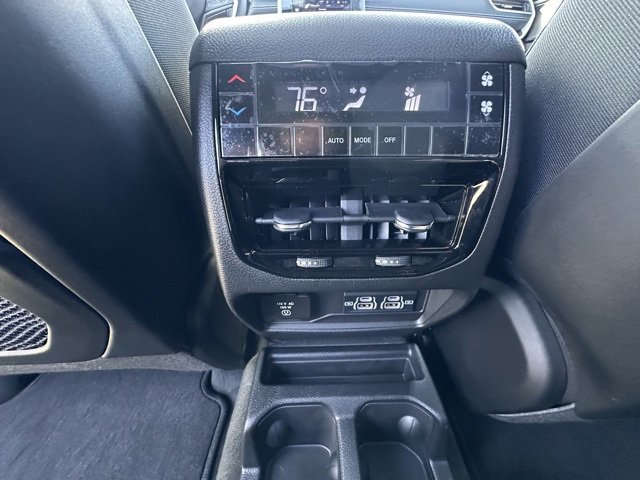 New 2025 Jeep Grand Cherokee L Altitude image 18