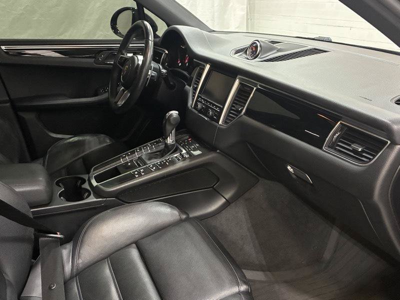 Used 2015 Porsche Macan S AWD/4WD image 16