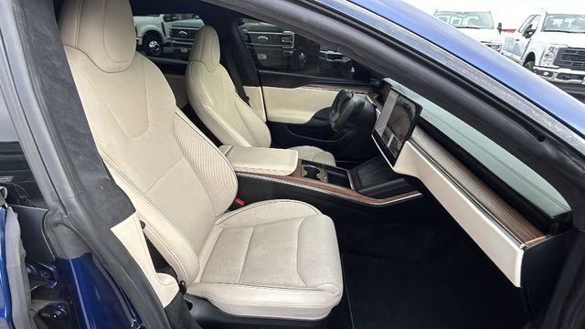 Used 2021 Tesla Model S Plaid image 11