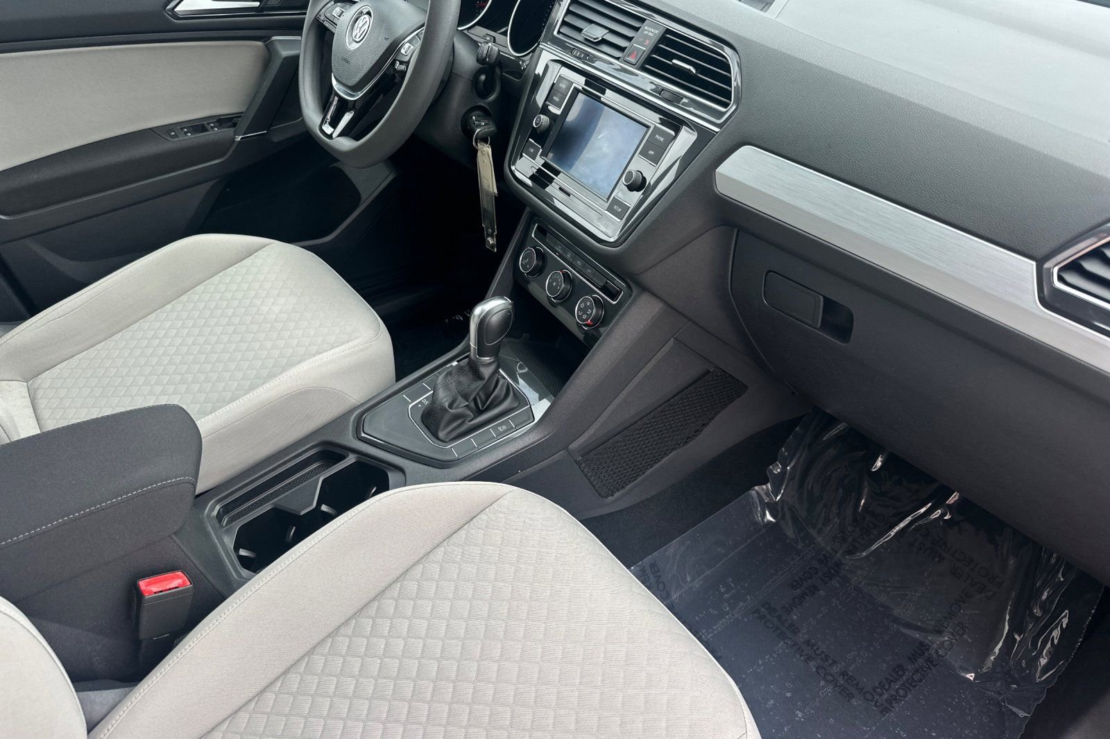 Used 2018 Volkswagen Tiguan S FWD image 19