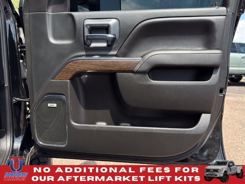 Used 2018 GMC Sierra 2500 Denali w/ Duramax Plus Package AWD/4WD image 25
