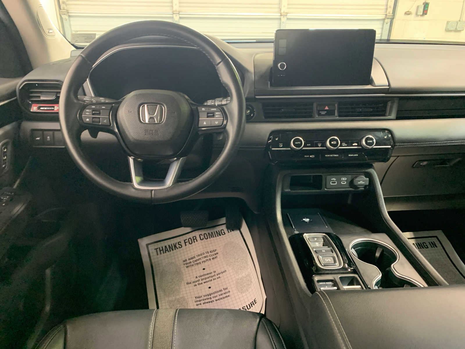 Used 2024 Honda Pilot Touring image 4