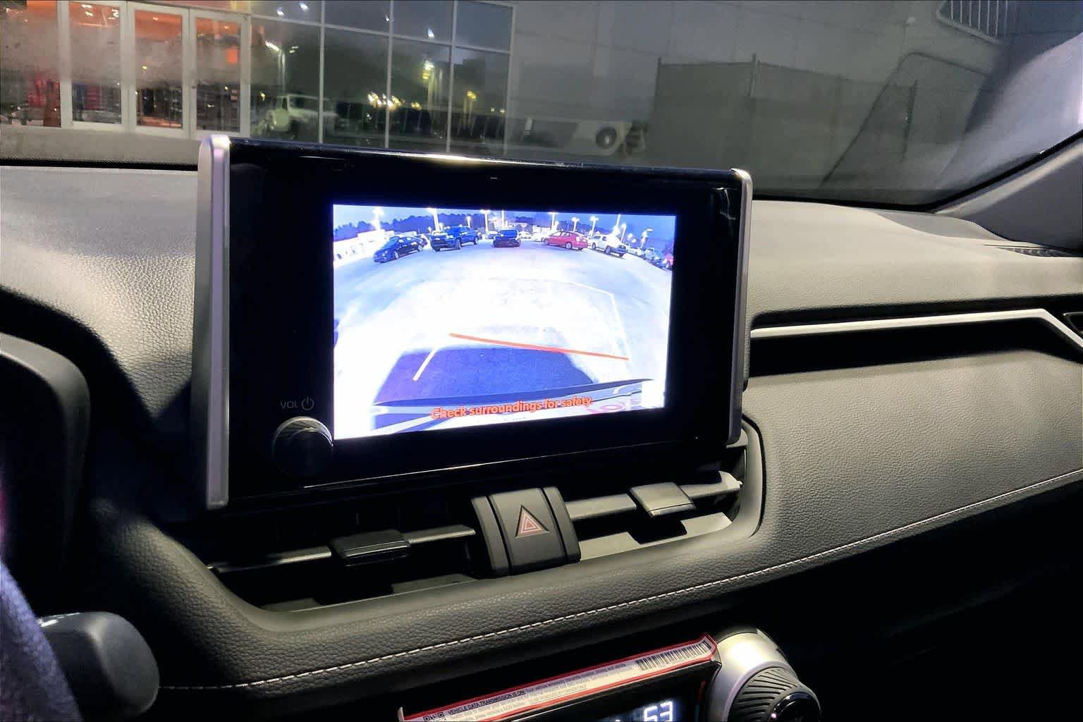 Used 2025 Toyota RAV4 XLE w/ Convenience Package image 28