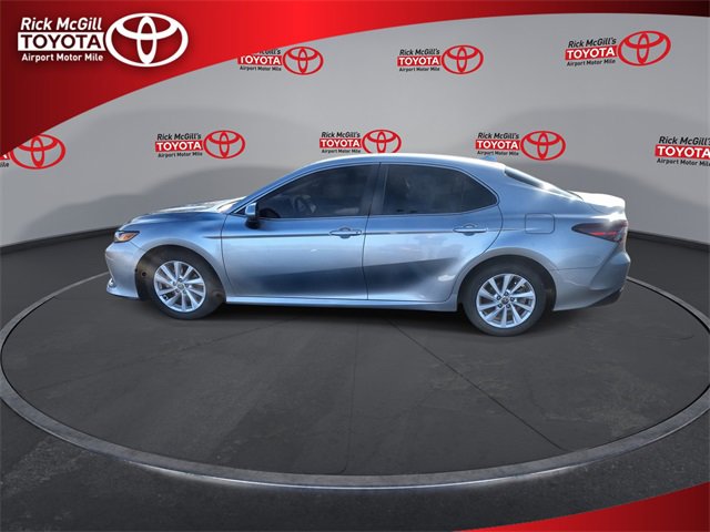 Used 2023 Toyota Camry LE image 5