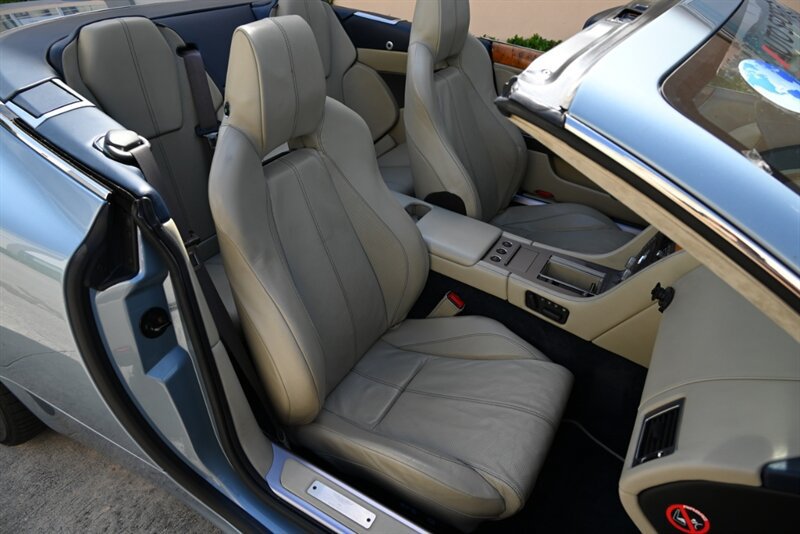 Used 2007 Aston Martin DB9 Volante RWD image 26
