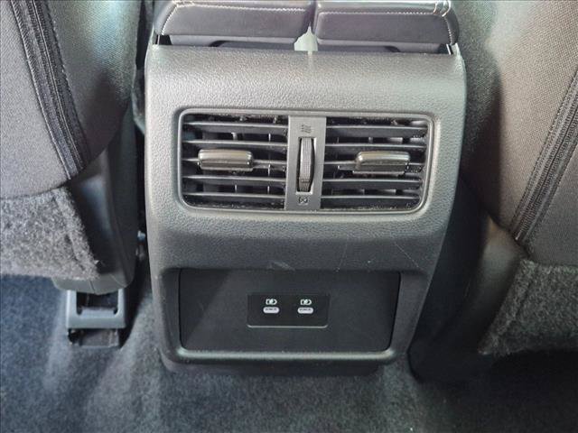 Used 2024 Nissan Rogue SV AWD/4WD image 16