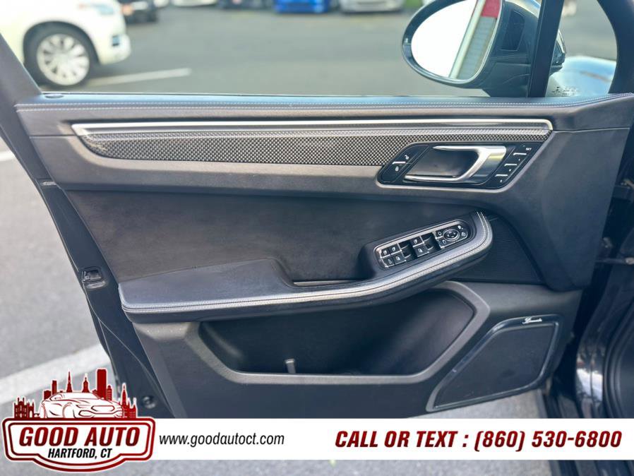 Used 2017 Porsche Macan GTS image 5