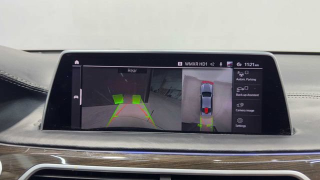 Used 2020 BMW 740i w/ Premium Package RWD image 30