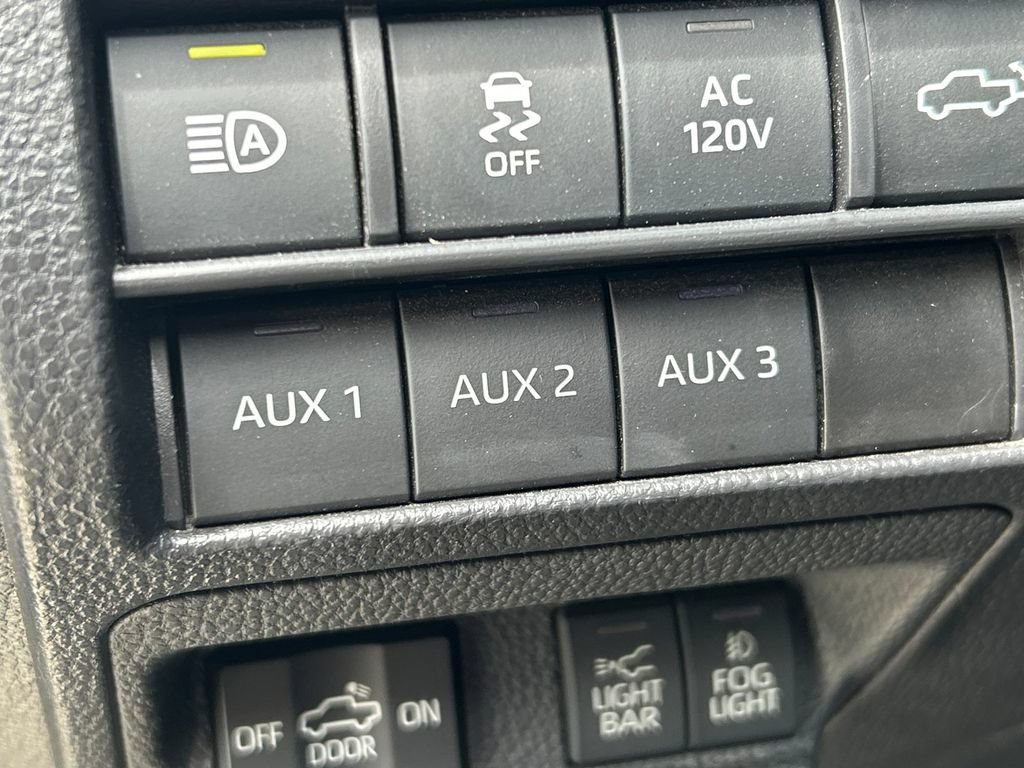 Used 2024 Toyota Tacoma 4x4 Double Cab Hybrid image 25