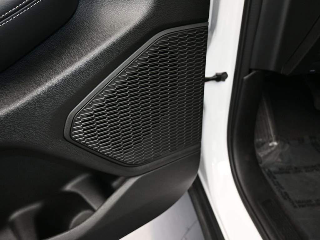 Used 2024 Jeep Grand Cherokee Altitude image 13