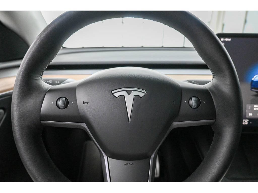 Used 2023 Tesla Model Y Performance AWD/4WD image 34