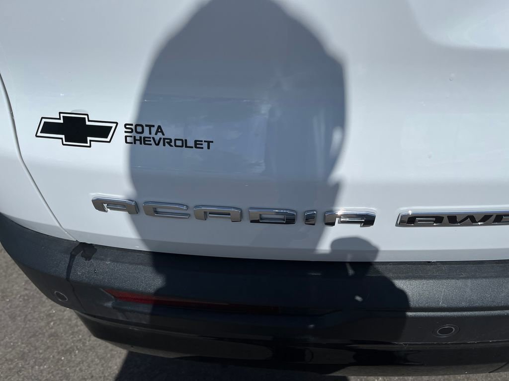 Used 2025 GMC Acadia AT4 w/ LPO, Floor Liner Package AWD/4WD image 35
