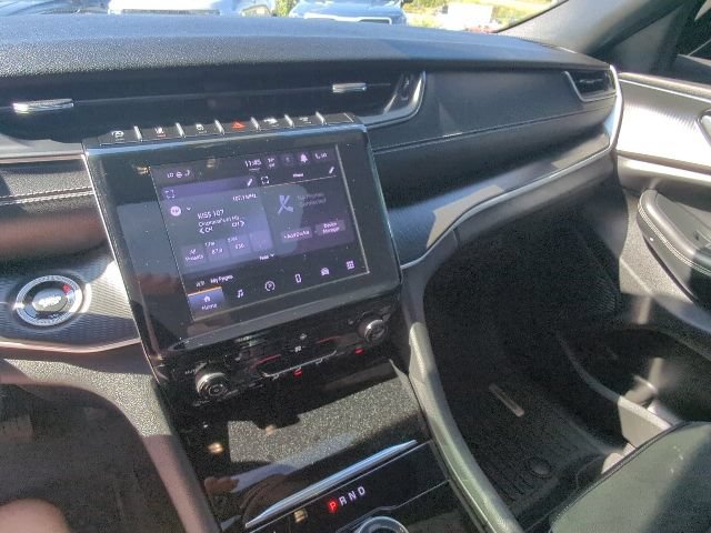 Used 2024 Jeep Grand Cherokee Altitude AWD/4WD image 37