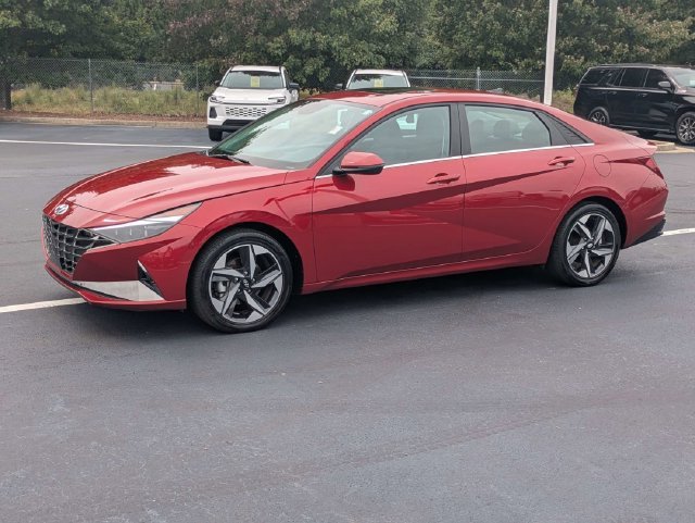 Used 2023 Hyundai Elantra Limited FWD image 8