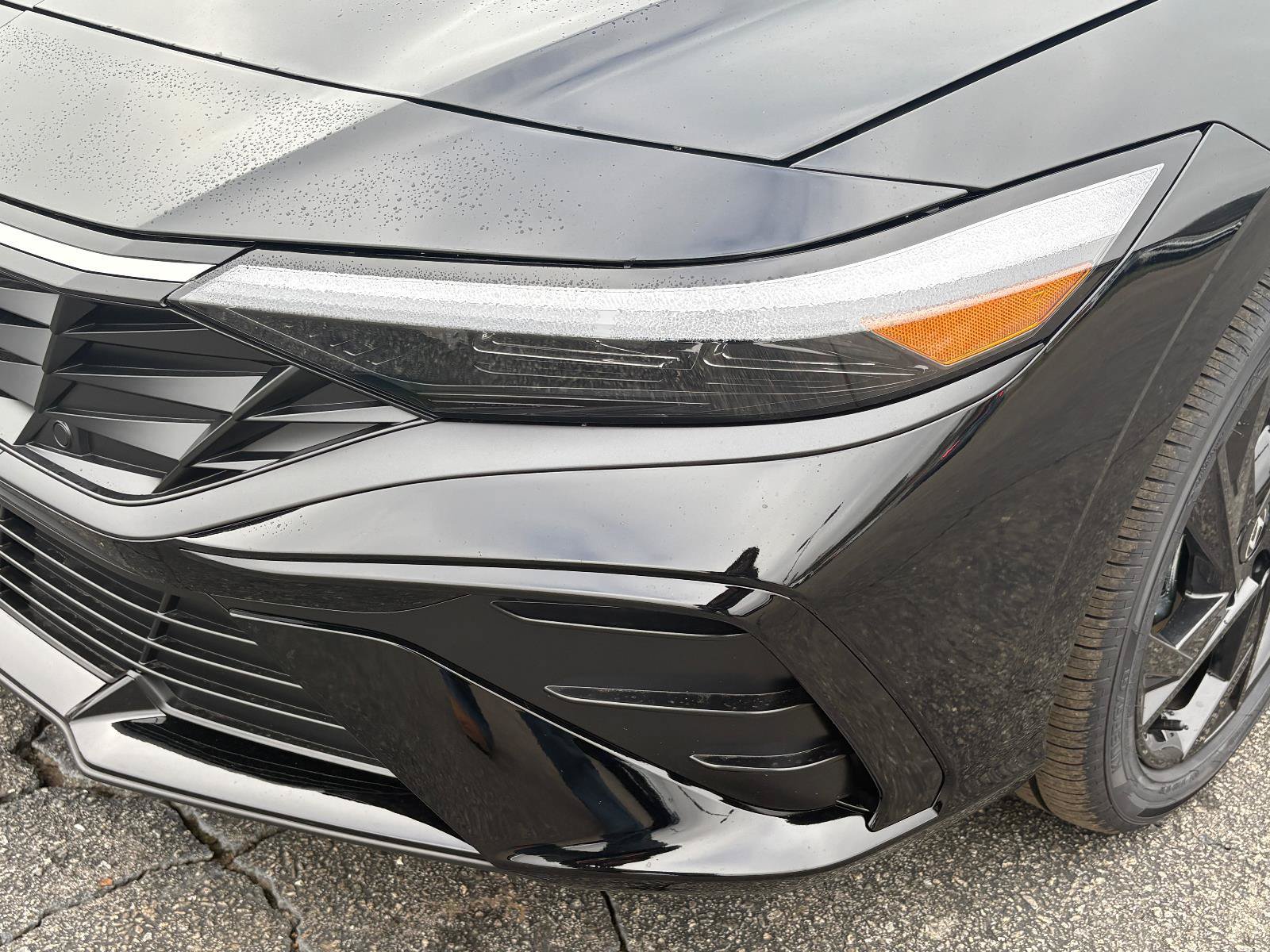 New 2025 Hyundai Elantra Sport FWD image 11
