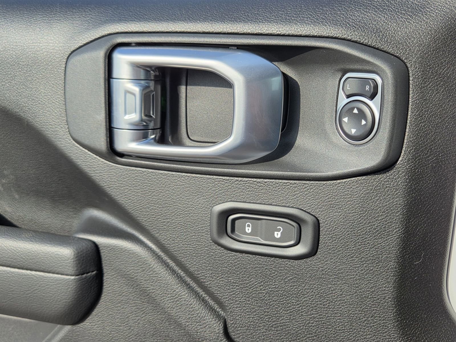 New 2026 Jeep Wrangler Unlimited Sport image 15