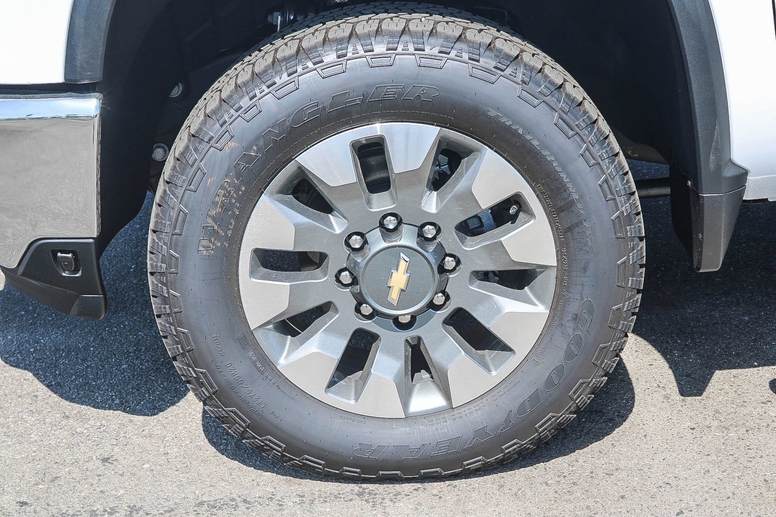 New 2026 Chevrolet Silverado 2500 LT w/ All Star Edition AWD/4WD image 9