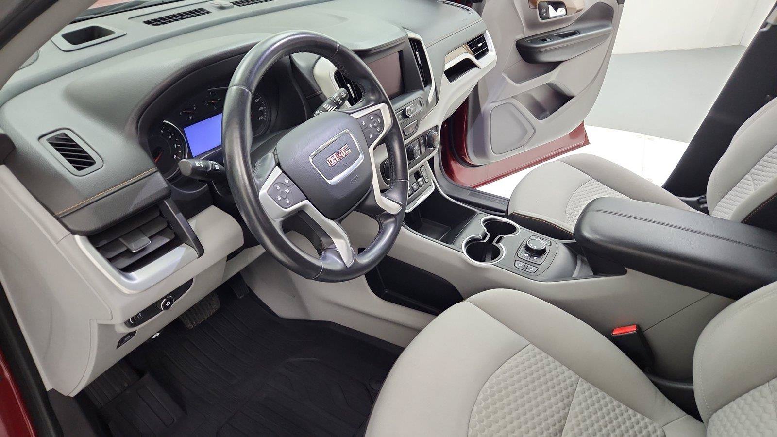 Used 2020 GMC Terrain SLE w/ Driver Convenience Package FWD image 41