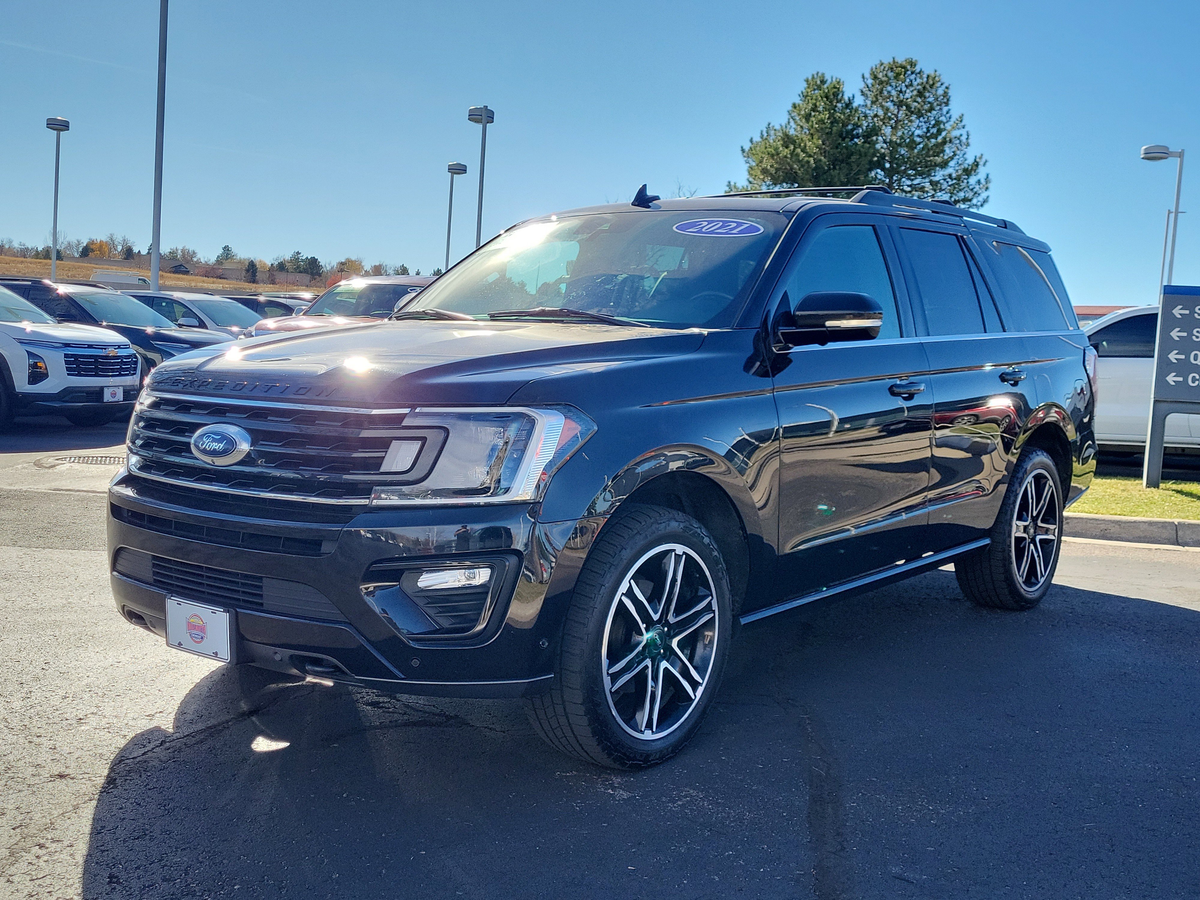 Used 2021 Ford Expedition Limited image 6