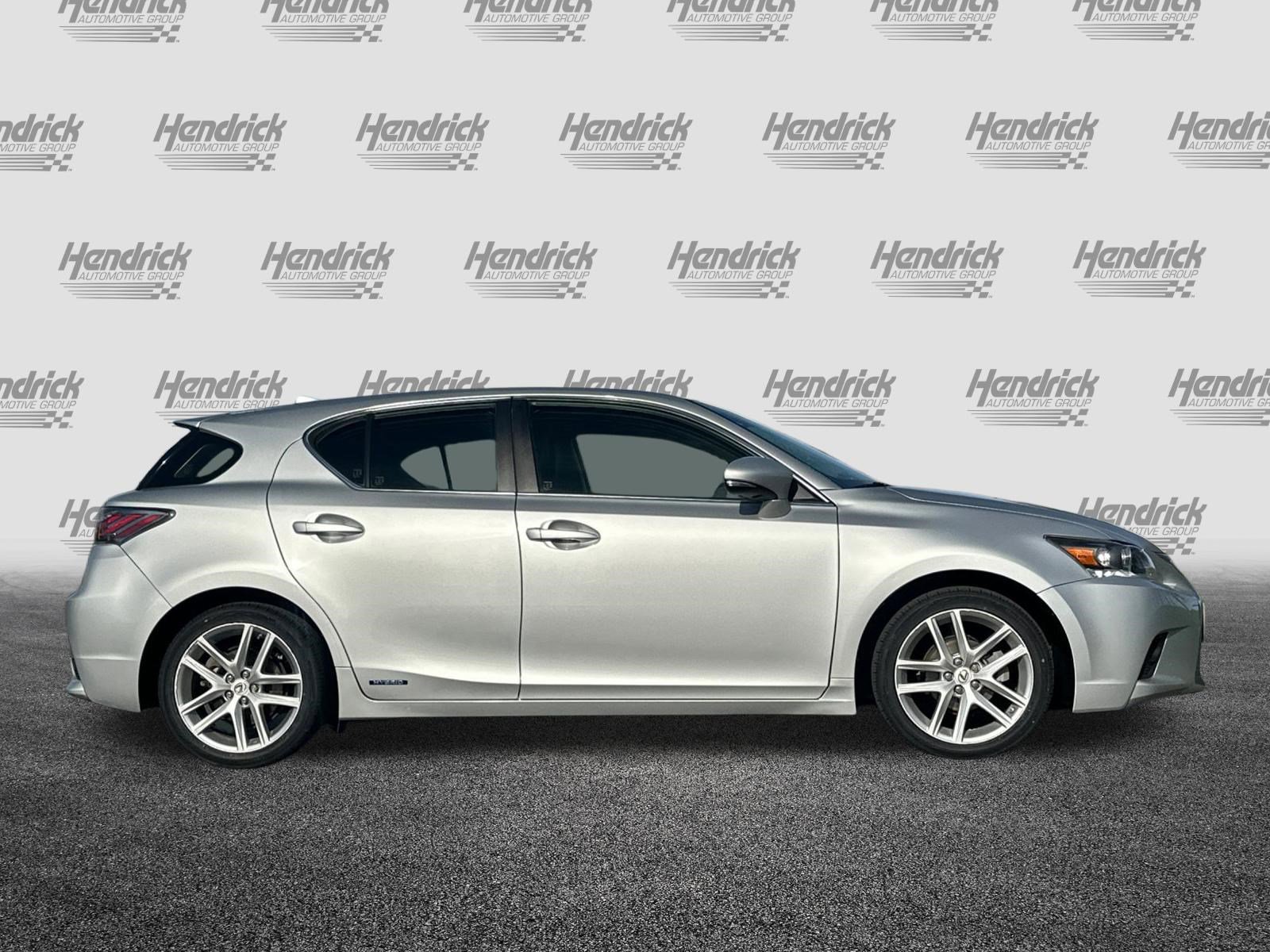 Used 2015 Lexus CT 200h image 3