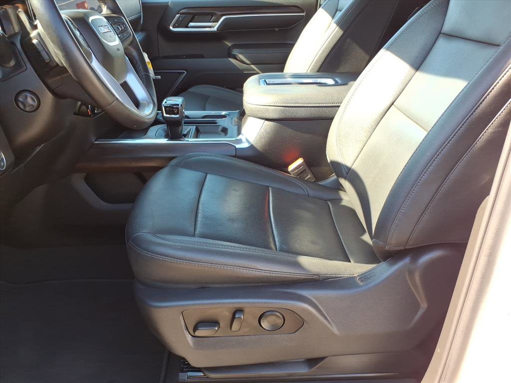 Certified 2022 GMC Sierra 1500 SLT w/ SLT Convenience Package image 16