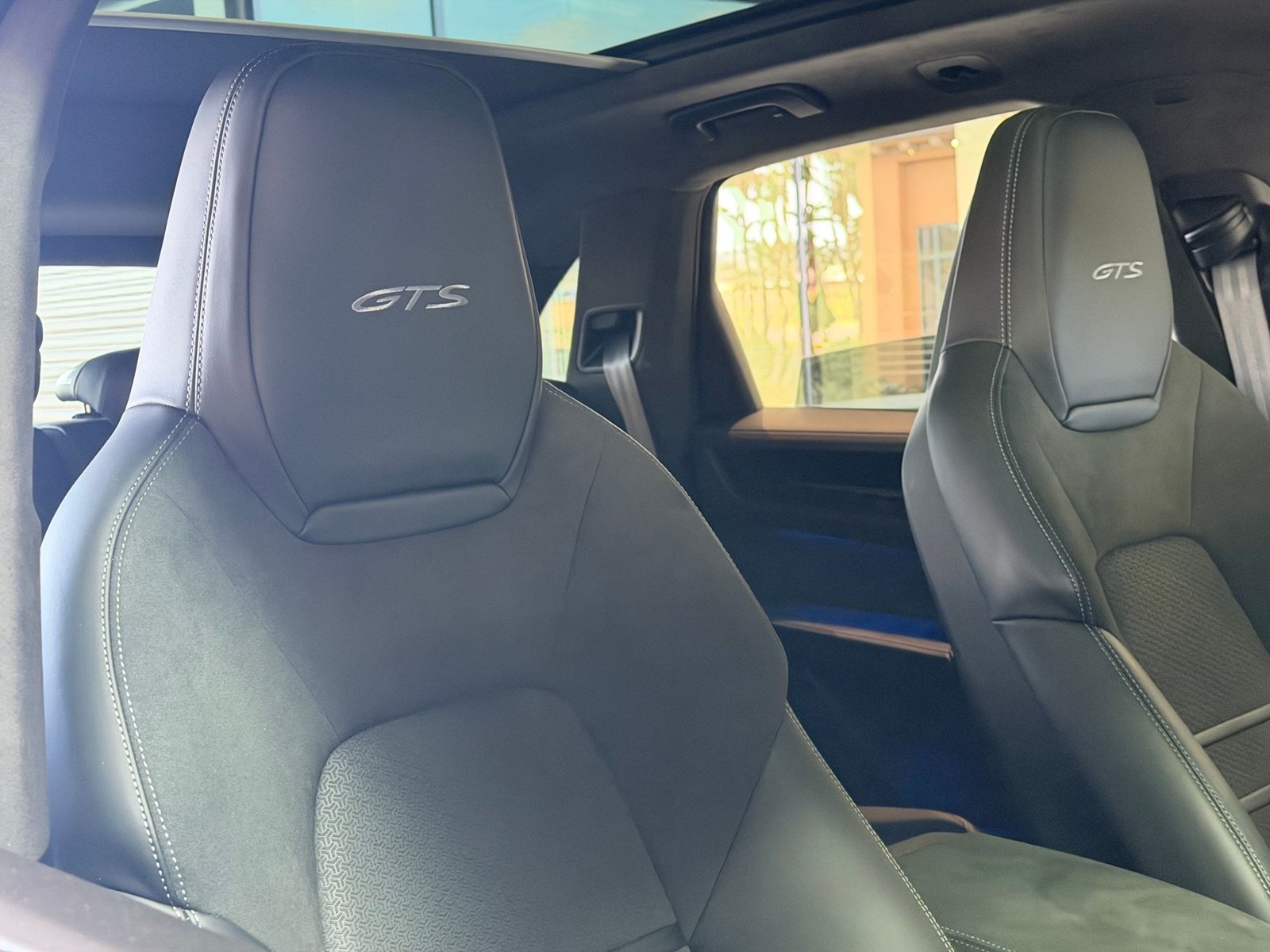 Certified 2025 Porsche Cayenne GTS AWD/4WD image 13