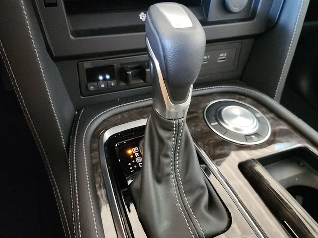 Used 2024 Nissan Armada Platinum w/ Cargo Package image 31