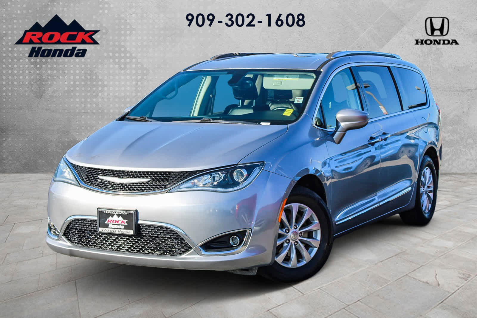 Used 2018 Chrysler Pacifica Touring-L