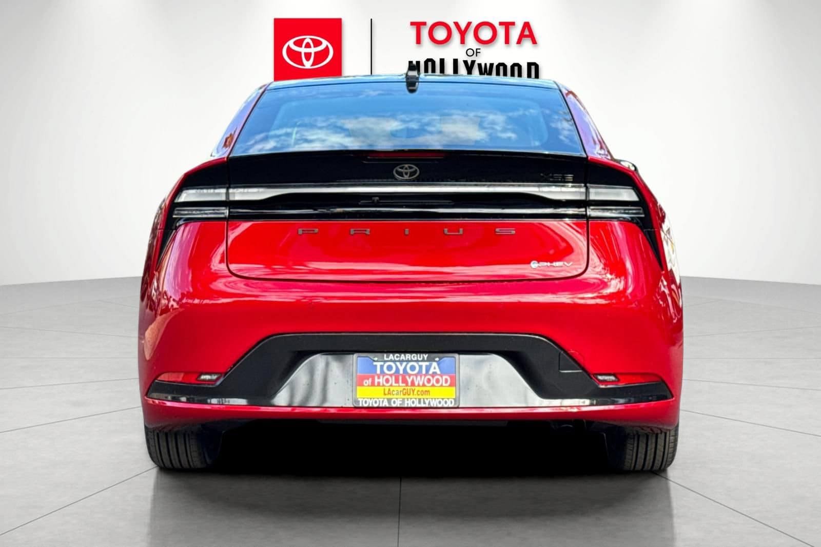 New 2026 Toyota Prius Plug-In Hybrid FWD image 5