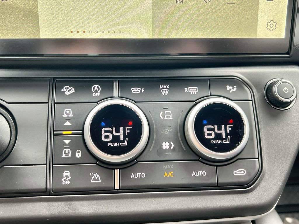 New 2026 Land Rover Defender 110 X AWD/4WD image 28
