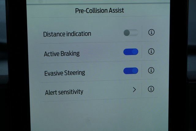 Certified 2022 Ford Explorer Limited w/ Limited Technology Package image 22