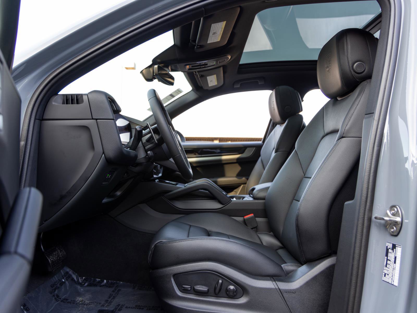 New 2025 Porsche Cayenne E-Hybrid image 26