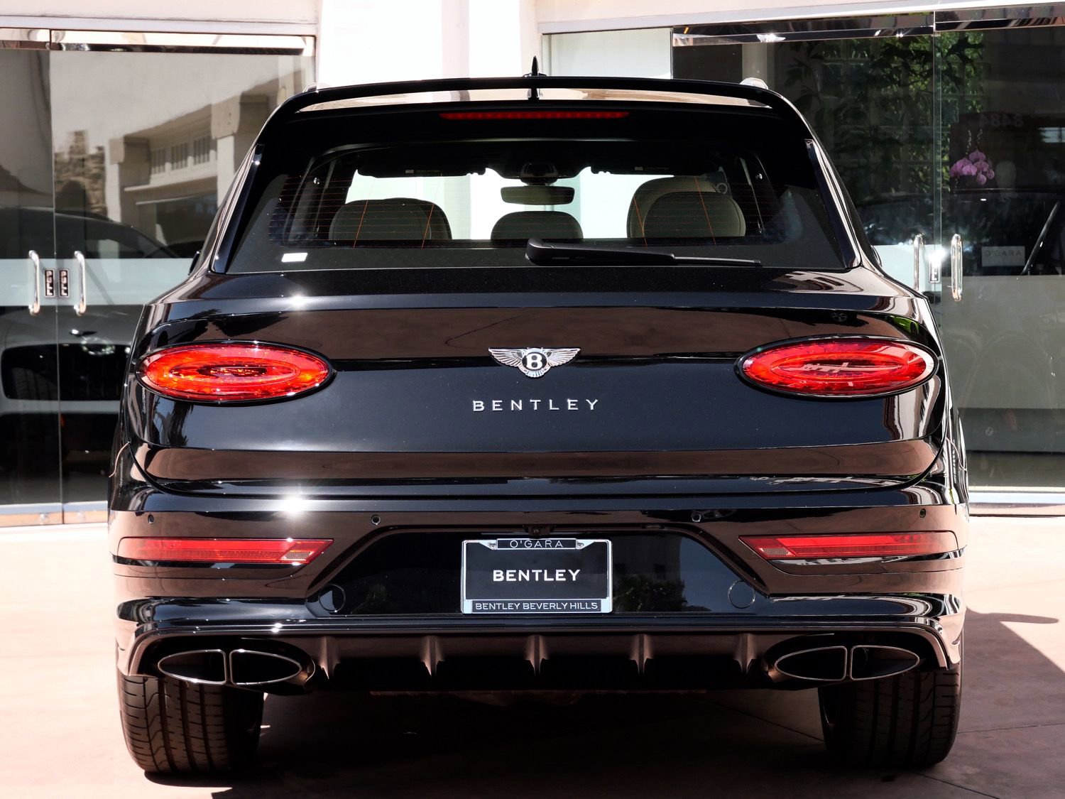 Used 2023 Bentley Bentayga AWD/4WD image 10