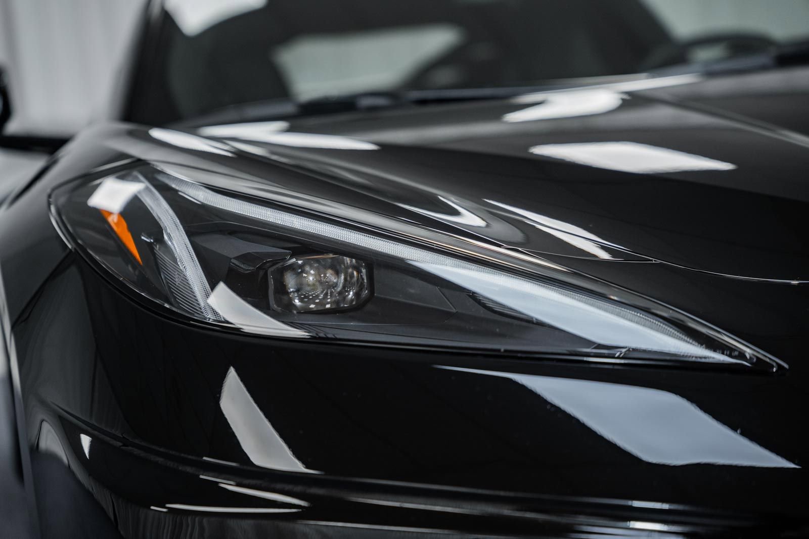 Used 2022 Chevrolet Corvette Stingray Coupe w/ 1LT image 9