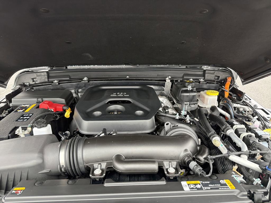 Used 2024 Jeep Wrangler Unlimited image 35