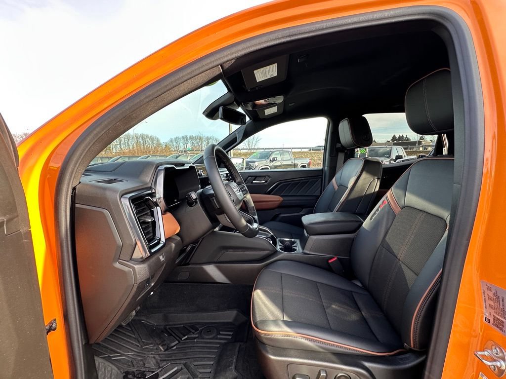 Certified 2025 GMC Canyon AT4 AWD/4WD image 18