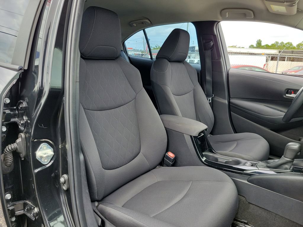 Used 2020 Toyota Corolla LE FWD image 16
